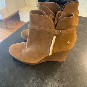UGG Tan Chestnut Alexandra Suede Wedge Booties Size 8